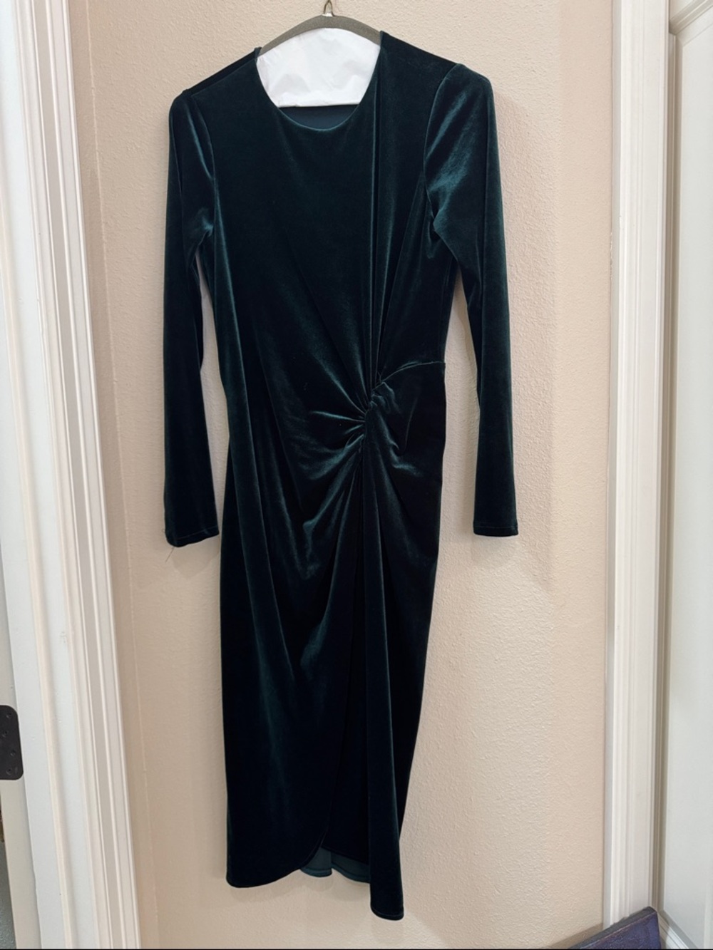 ANTONIO MELANI Emerald Green Velvet Twist-Waist Long Sleeve Dress
